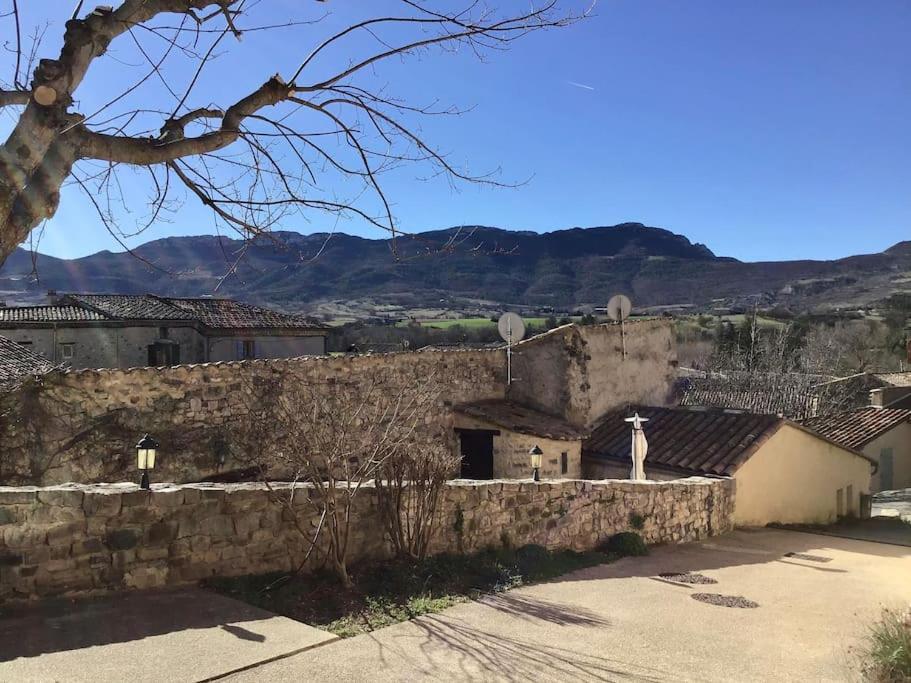 Gite Confortable Village Medieval Sainte-Jalle Baronnies Provencales Εξωτερικό φωτογραφία