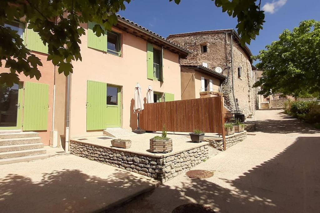 Gite Confortable Village Medieval Sainte-Jalle Baronnies Provencales Εξωτερικό φωτογραφία